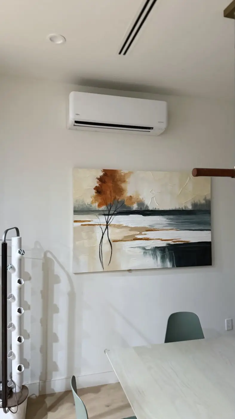 Fujitsu mini-split in a modern dining room